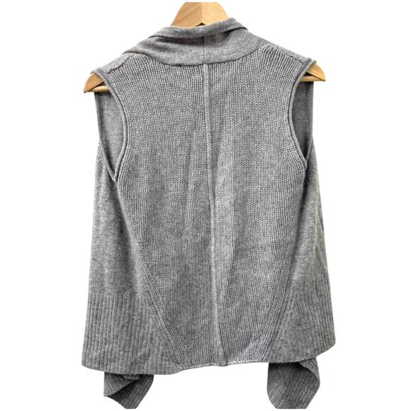 Barney’s XS Cashmere Heather Gray Sleeveless Sweater Cardigan Waterfall‎ Neutral - Picture 4 of 9